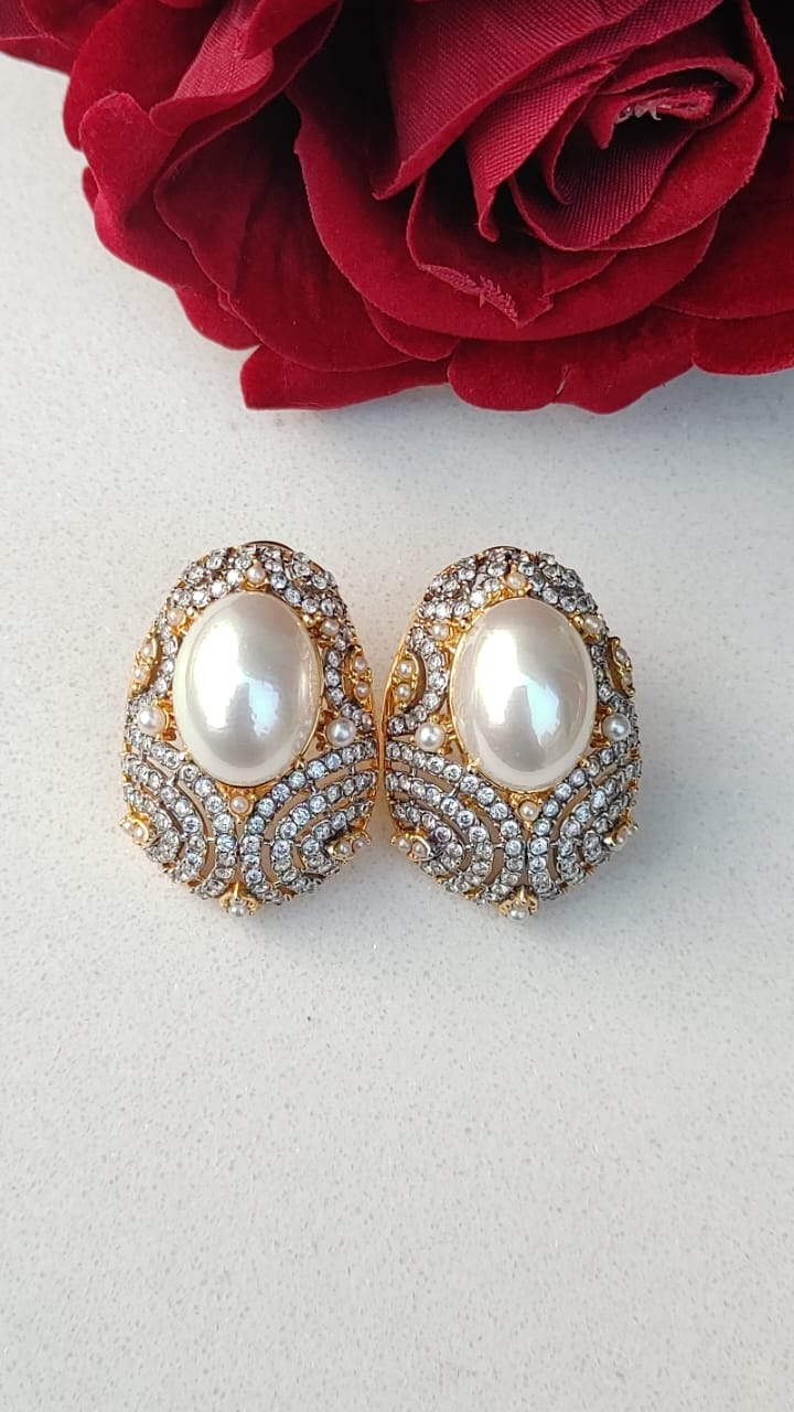 Gold polish diamond cut studs with original stone and pearl/AS-56