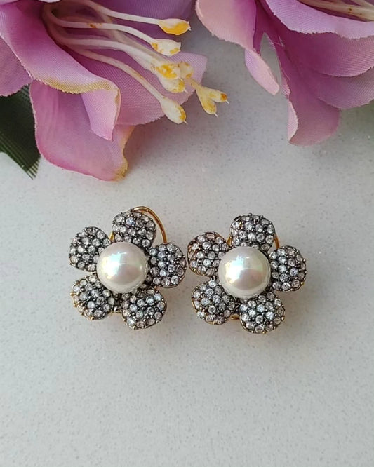 Gold polish studs with original stone and pear/df-87